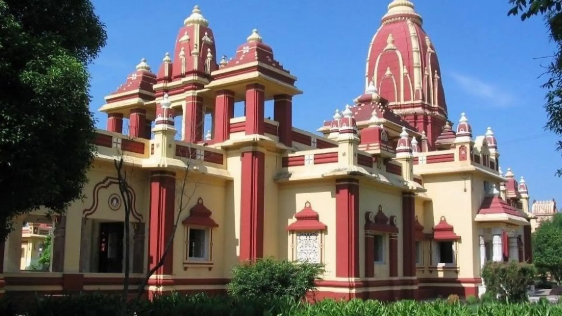 places to visit in mathura vrindavan - बिरला मंदिर (गीता मंदिर)